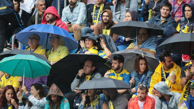 Ferrol-Cádiz CF: Ganando bajo la lluvia