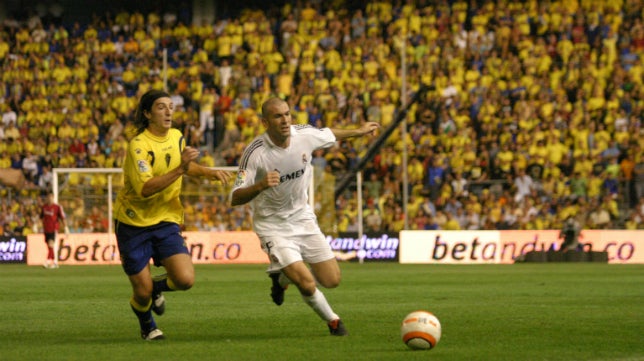 VÍDEO. Pavoni y &#039;Cacique&#039; Medina, diez años de los últimos goles del Cádiz CF al Madrid