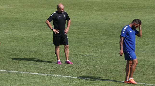 ¿Ha mejorado el Cádiz CF con los fichajes de Claudio?