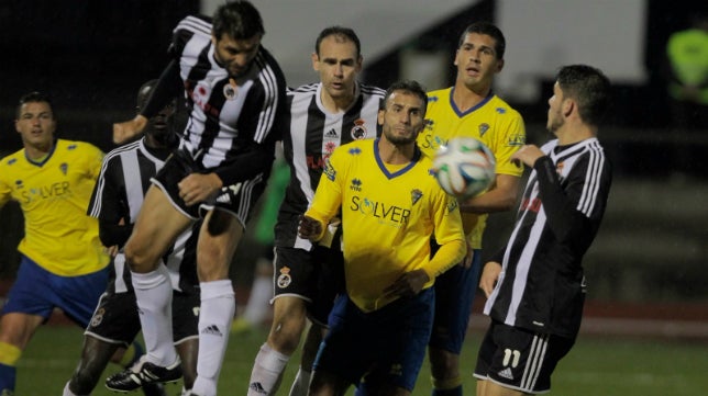 Carlos Guerra: «No descarto al Cádiz CF para el liderato»