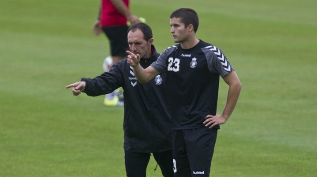 El Racing no recurrirá la sanción a Álvaro Peña