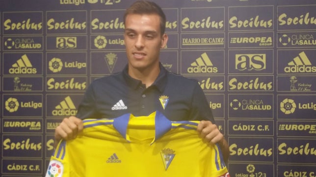 Brian: &quot;Pina me pidió que viniera al Cádiz CF y no lo dudé&quot;