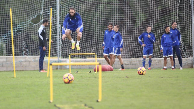 Juanjo aligera plantilla en el Cádiz CF y se marcha al Marbella