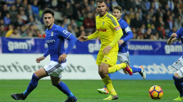 Los futbolistas del Oviedo dedican sus goles a &#039;los 155 de Cádiz&#039;