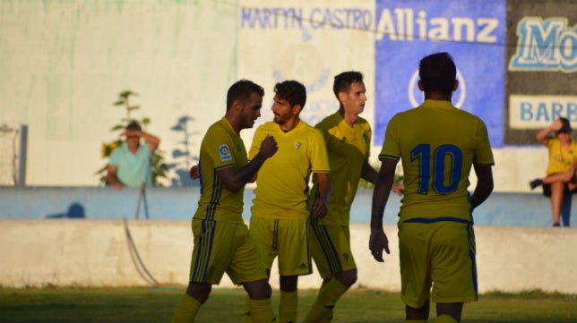 Aplastante superioridad del Cádiz CF en Barbate