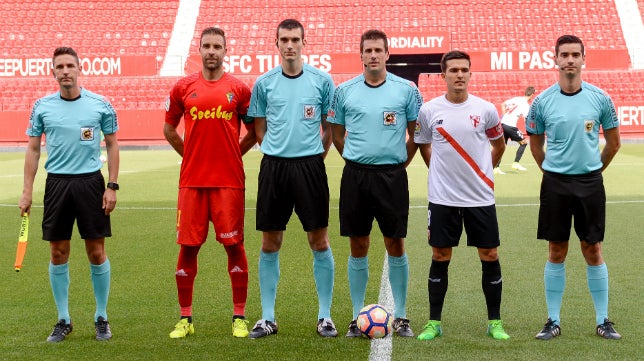 Díaz de Mera Escuderos, un joven árbitro para un duelo entre clásicos