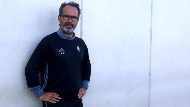 Álvaro Cervera, de solución de urgencia a historia viva del Cádiz CF