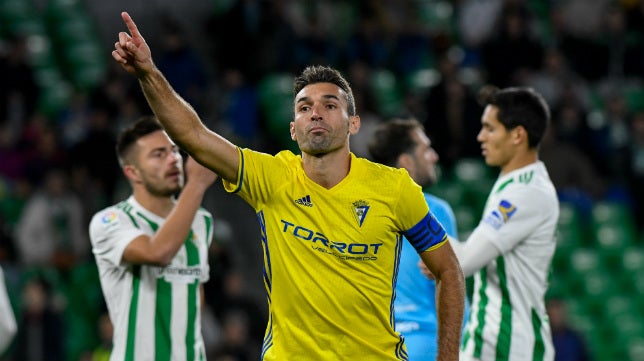 Barral: «El Cádiz se merece estar en octavos y en Primera División»