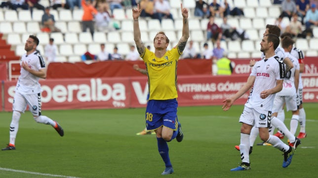 La Fiorentina presiona a Álex