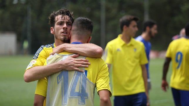 El Cádiz B aún tiene una oportunidad de jugar en Segunda B