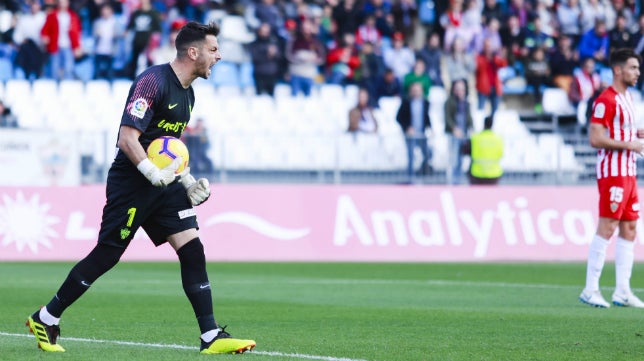 (VÍDEO) Las cinco mejores paradas de la 31ª jornada en LaLiga 123