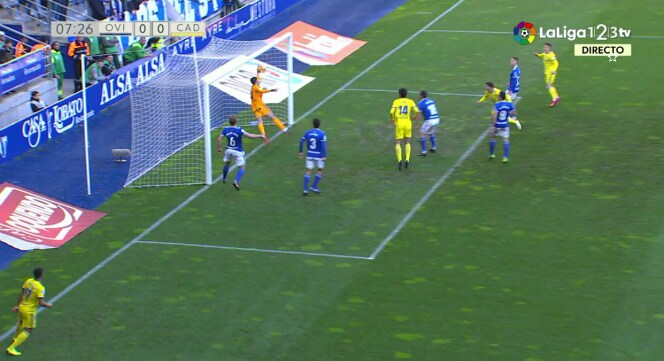 (VÍDEO) El gol fantasma de Vallejo da lugar a una de las mejores paradas de la jornada