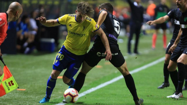 (VÍDEO) Cádiz CF-Málaga (1-1) Un pasito más a la cima