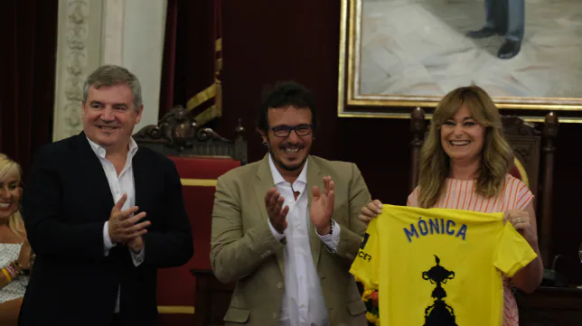 El alcalde de Cádiz felicita al Cádiz CF: «El ascenso es una gran alegría y una magnífica noticia para la ciudad»
