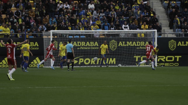 (VÍDEO) El gol de Corpas en el Ramón de Carranza