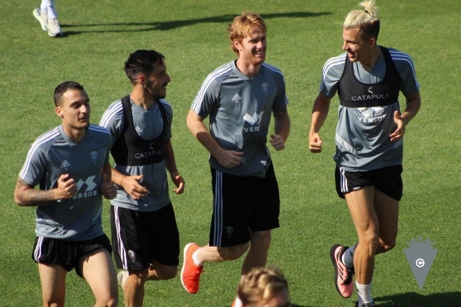 (VÍDEO) El Cádiz CF ultima su preparación antes de la vuelta de La Liga