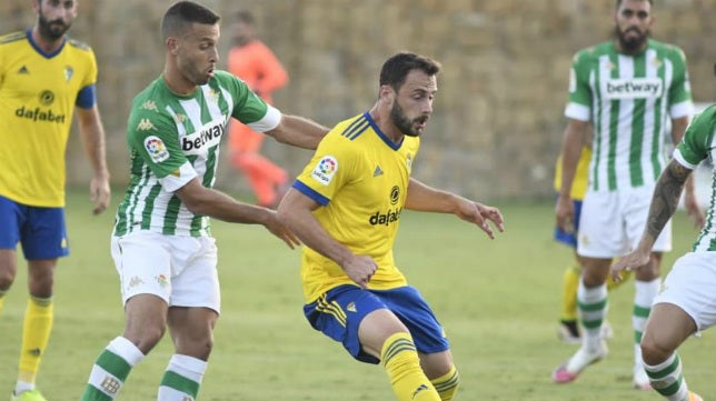 Alberto Garzón pone al Cádiz CF en el punto de mira