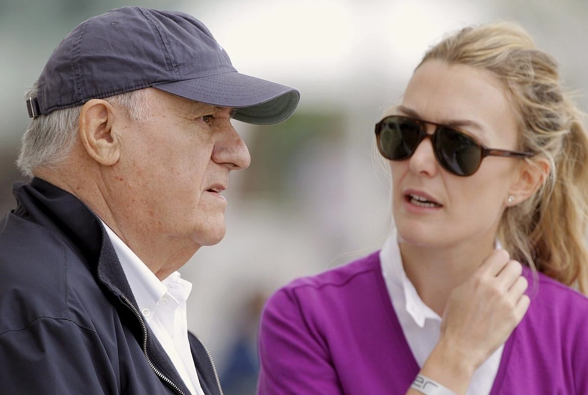 Amancio Ortega junto a su hija Marta