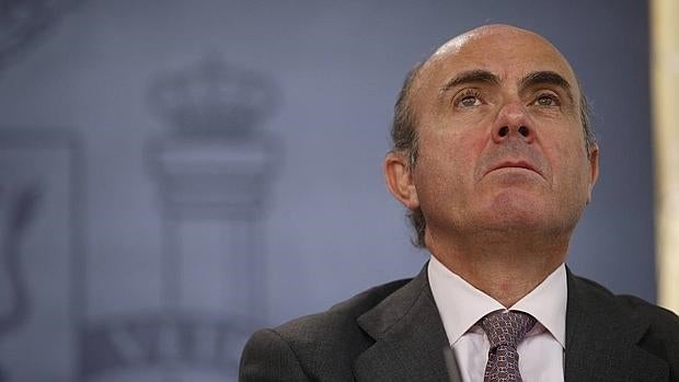 De Guindos, durante la rueda de prensa posterior al Consejo de MInistros