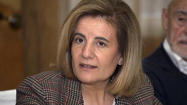 La ministra de Empleo y Seguridad Social, Fátima Báñez, en un acto