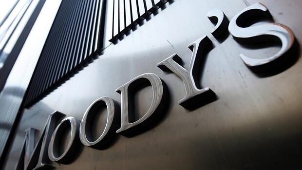 Moody`s advierte contra el excesivo relajamiento en la concesión de créditos a las pymes