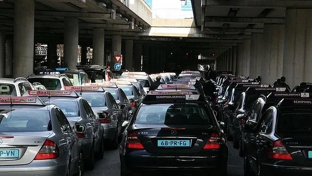 Taxis con matrículas azules en Holanda