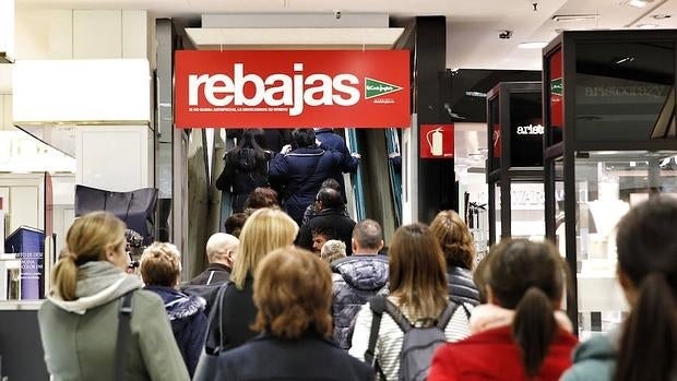 El Corte Inglés abre su primer plan de bajas voluntarias para mayores de 58 años