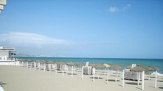 La Costa del Sol es uno de los destinos escogidos por los españoles en estas fechas. En la imagen, una Playa de Fuengirola