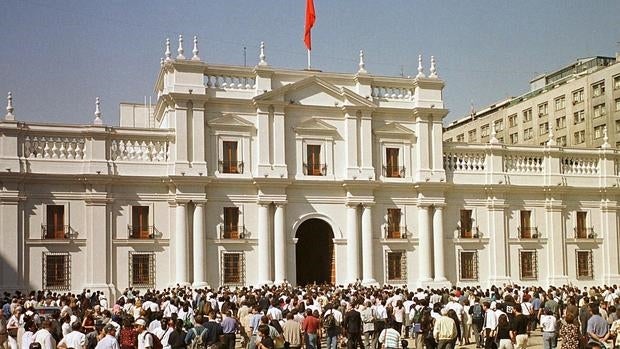 Vista del Palacio de la Moneda, en Santiago de Chile