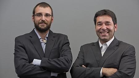 Gonzalo Brun y su compañero Alejandro del Amo, parte del equipo de Ecomesh