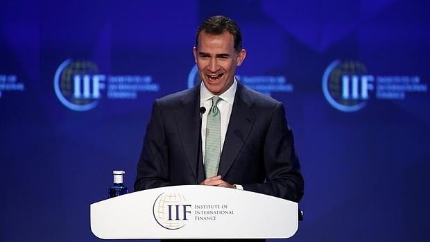 El Rey inaugura el evento de primavera del Instituto de Finanzas Internacionales (IIF)