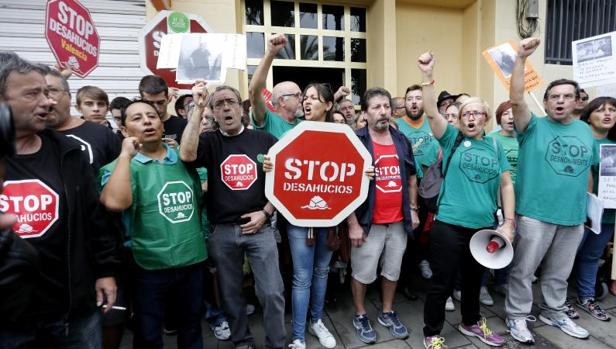 Manifestación contra un desahucio