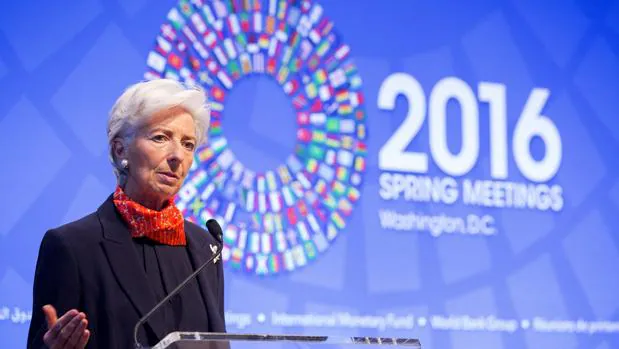 Lagarde alcanzó la dirección del FMI en julio de 2011, sustituyendo a su compatriota Dominique Strauss-Kahn