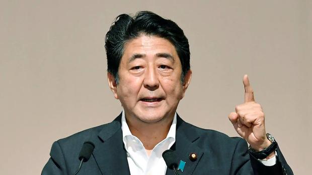 El Gobierno de Japón anuncia un plan de estímulo de 240.000 millones de euros