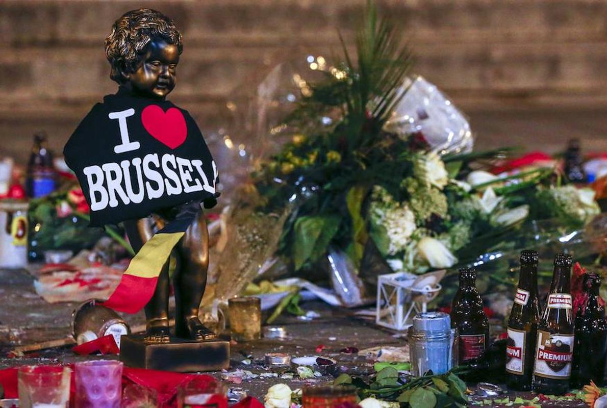 Una réplica del Manneken Pis en Bruselas tras los atentados