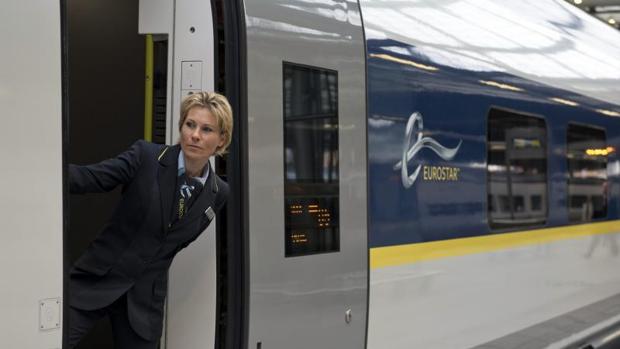El tren Eurostar comunica París con Londres