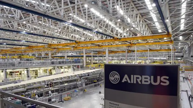 Airbus ha planteado a los sindicatos que de los 360 trabajadores afectados, entre 180 y 210 personas podrían ser recolocadas