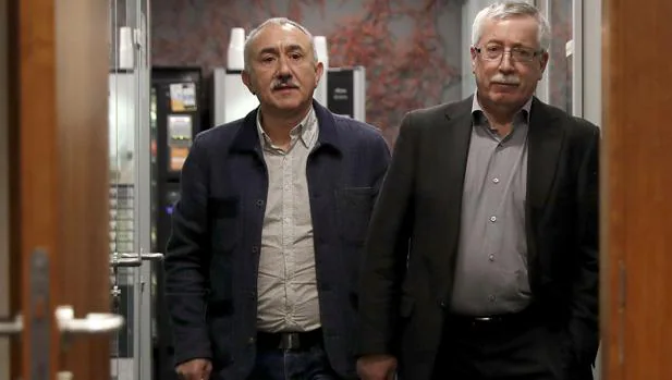 Los secretarios generales de UGT, Pepe Álvarez, y de CC.OO., Ignacio Fernández Toxo