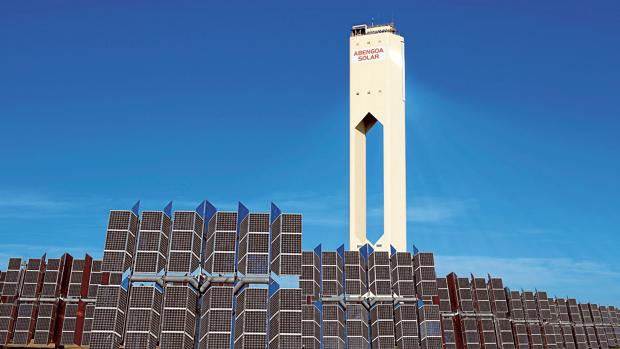 Imagen de un planta termosolar de Abengoa