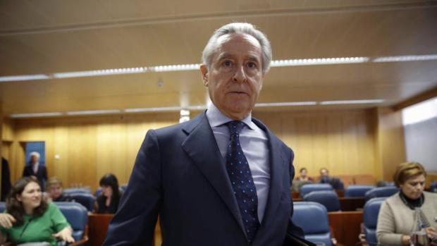 Blesa y Sánchez Barcoj irán a juicio por los sobresueldos de Caja Madrid