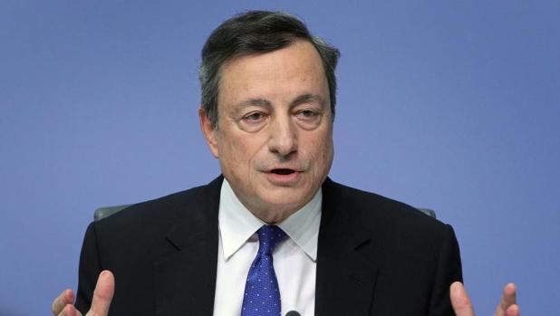Draghi asegura que el rescate bancario «restableció la resistencia» de las entidades españolas