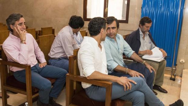 Los hermanos Ruiz-Mateos durante el juicio en el que se les acusa de presunta estafa