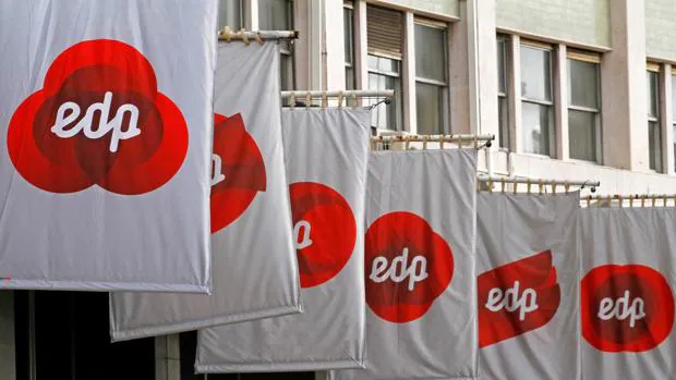 Cartéles de EDP en la Bolsa de Lisboa