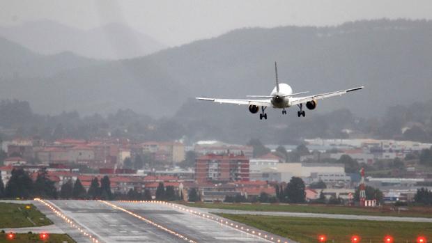 Las aerolíneas deben precisar por separado los importes que deben pagar los clientes por impuestos, según la TJUE