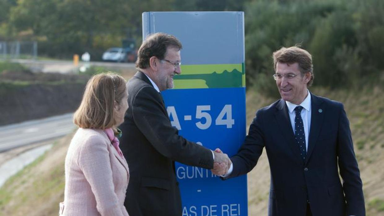 Rajoy asiste a la puessta en servicio de la autovía A-54