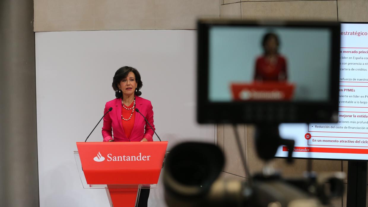 Banco Santander anunció que compensará con 980 millones de euros a algunos accionistas minoritarios afectados