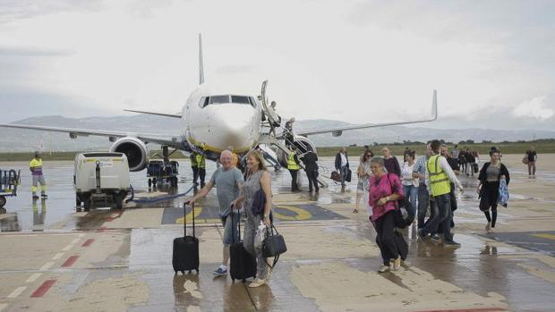 El personal Prosegur estudia ir a la huelga en los aeropuertos de Valencia y Alicante