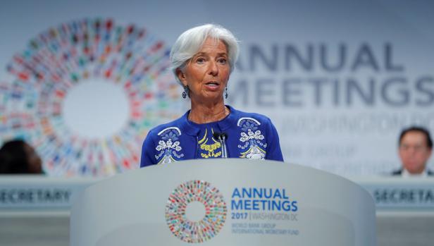 Lagarde pide acabar rápidamente con «la incertidumbre» política en Cataluña