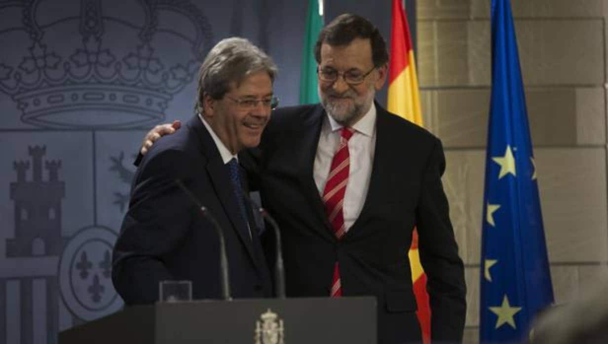 Rajoy y su homólogo italiano, Gentiloni, hace unos meses en Madrid.