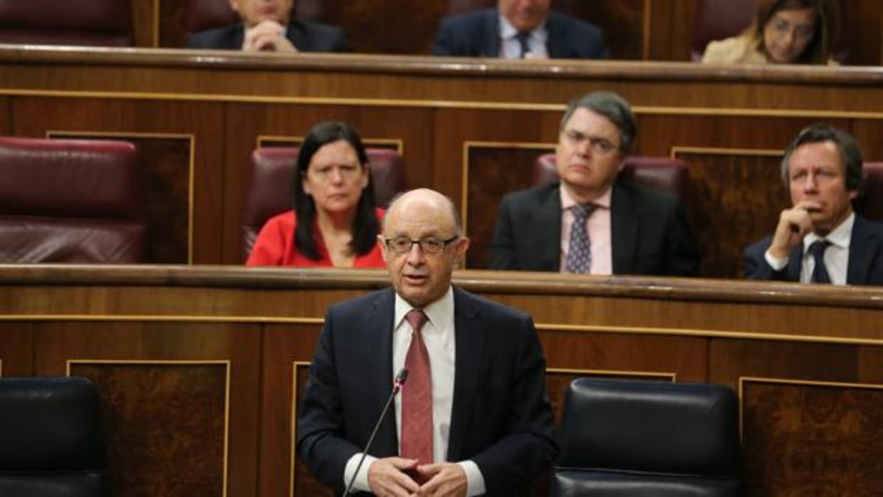 Cristóbal Montoro, en el Congreso de los Diputados